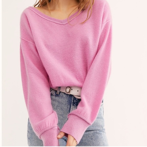 Free People Sweaters - FREE PEOPLE LOVE LIKE V-NECK CASHMERE PULLOVER SWEATER SIZE M